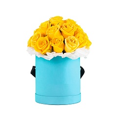 15 роз в шляпной коробке желтые